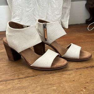 Toms beige heeled sandals